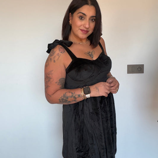 Vestido Coquette de Terciopelo - Elegancia Soft (Talla Única hasta 44)