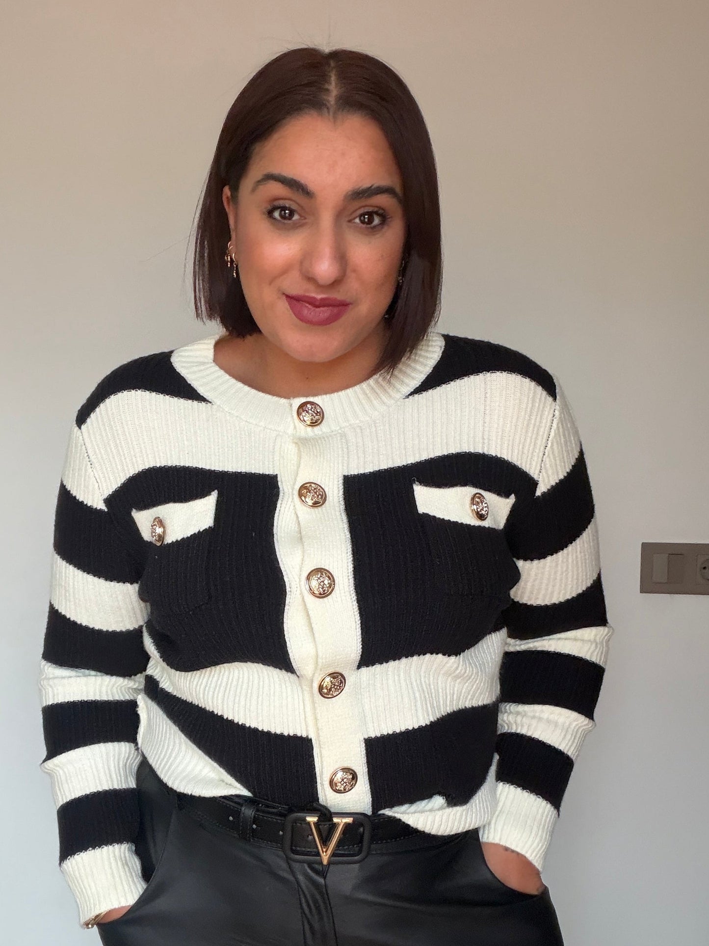 Detalle del tejido de punto de alta calidad chaqueta marinera Meknes