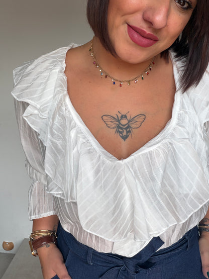 Blusa de Raya Diplomática con Volantes - Talla Única (Hasta 44)