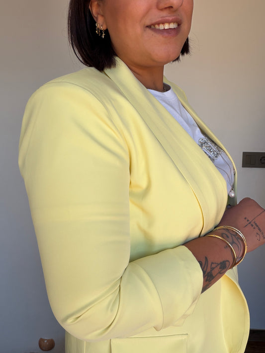 Blazer manga fruncida