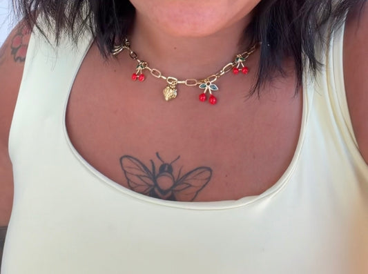 Collar Cherry Glow
