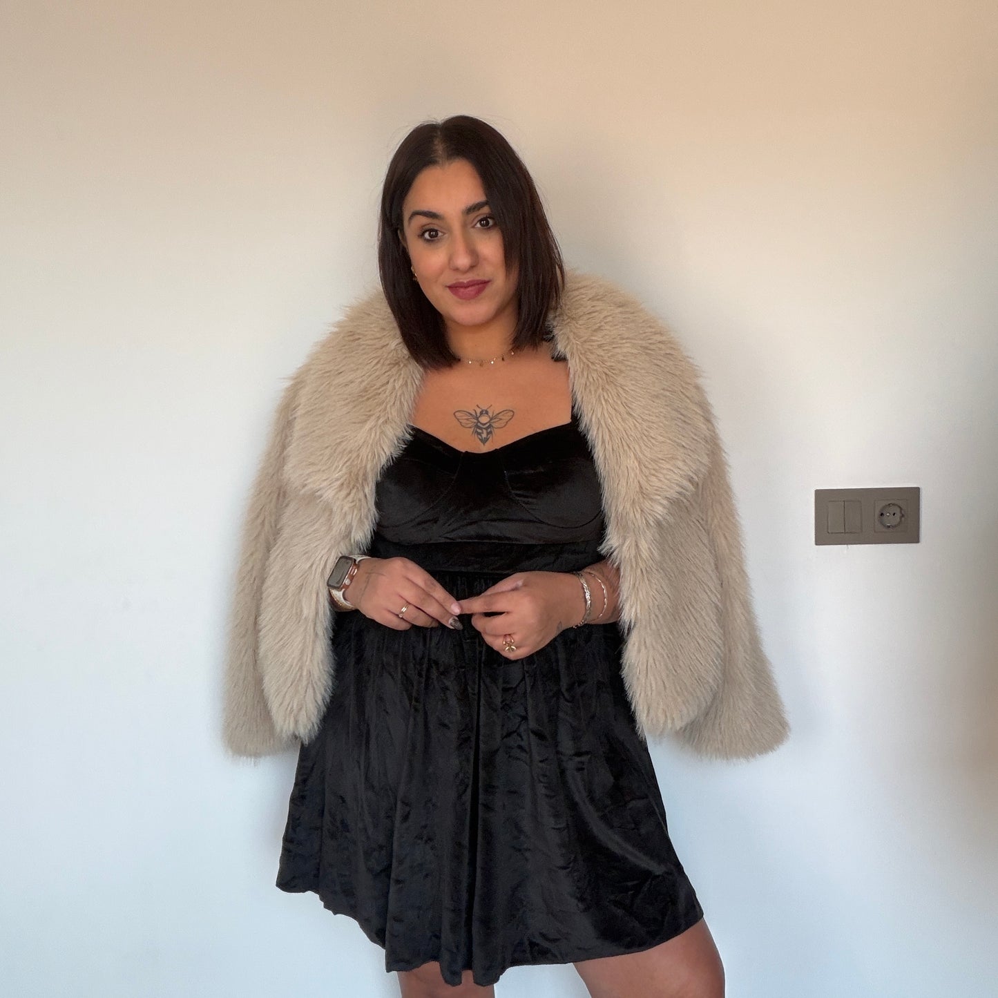 Vestido Coquette de Terciopelo - Elegancia Soft (Talla Única hasta 44)