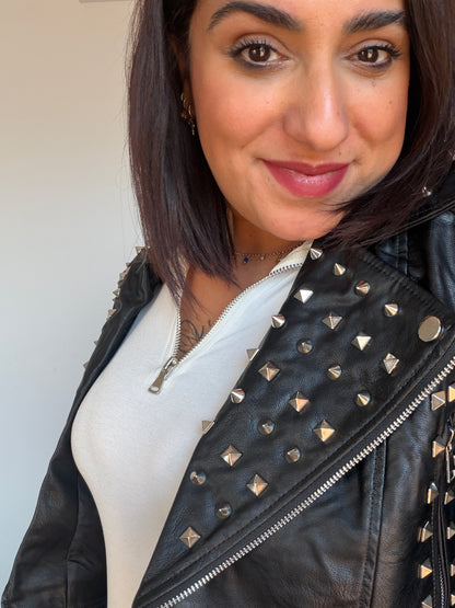 Cazadora Biker Rock - Polipiel con Tachuelas y Actitud