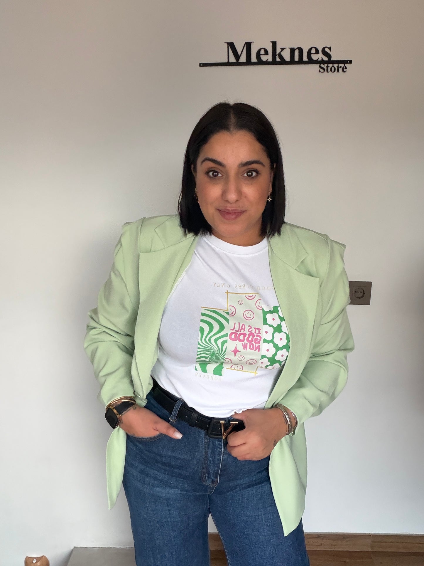 camiseta-mujer-estampado-flores-verde-estilo-retro