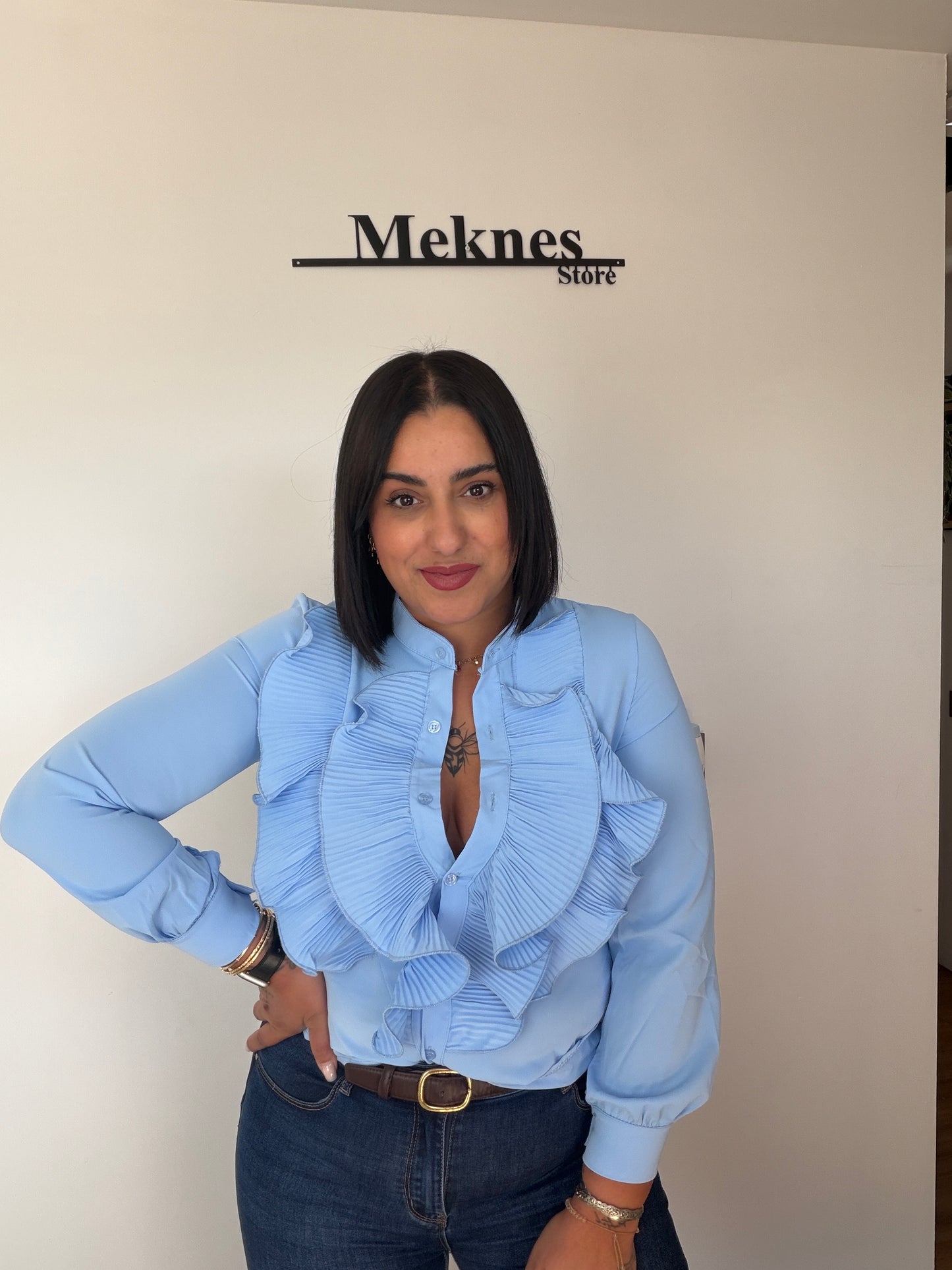 Chaqueta blazer blanca ligera para mujer ideal para eventos o diario