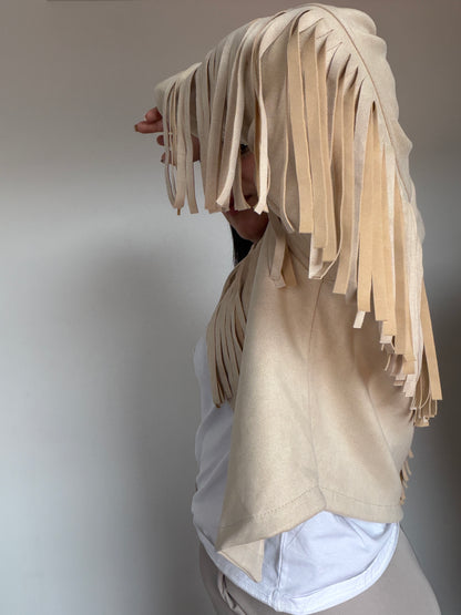 detalle-flecos-chaqueta-boho-beige-mujer