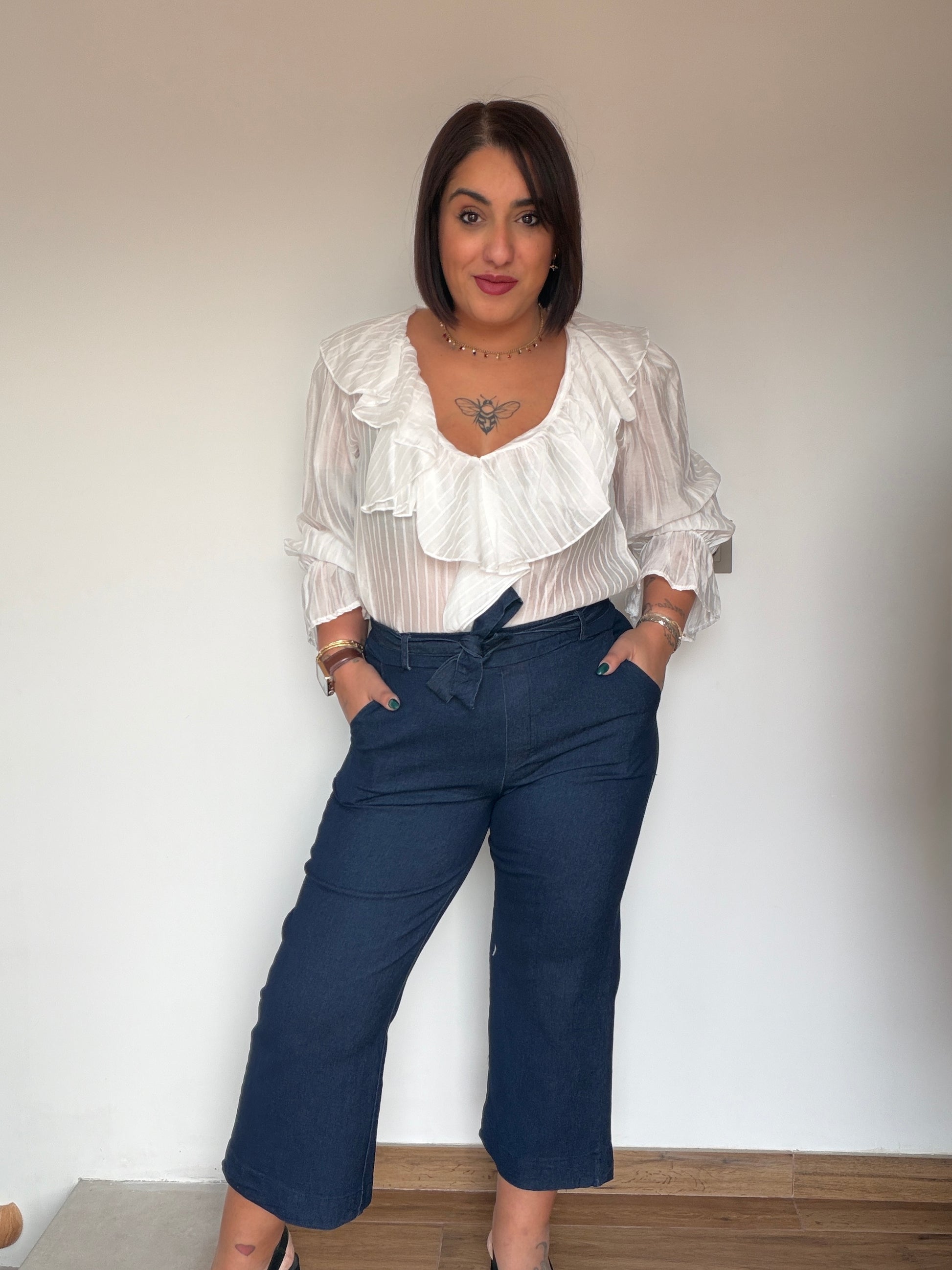 Pantalón culotte de tiro alto con cinturón de lazada a juego Meknes Store.