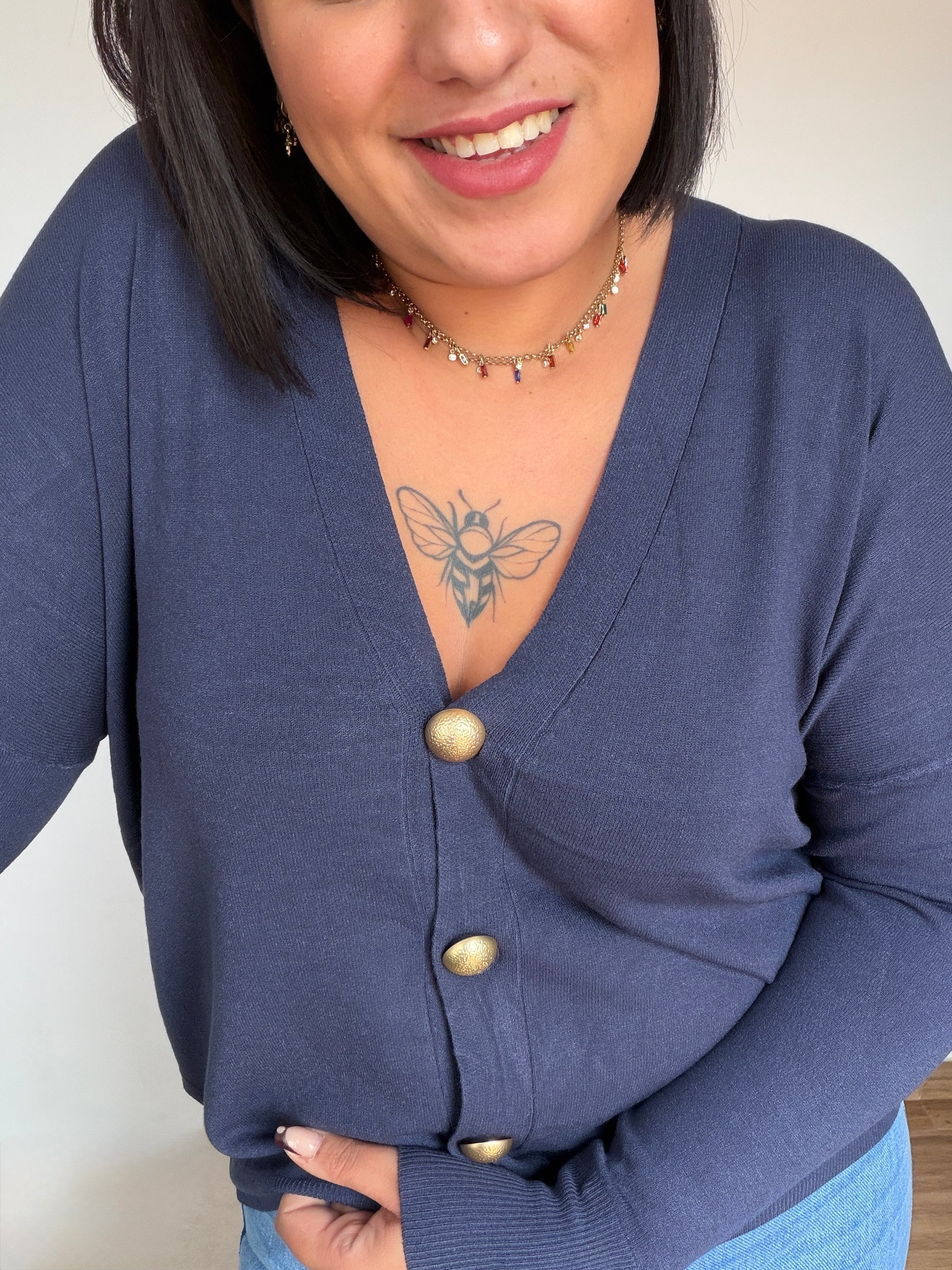 primer-plano-textura-punto-fino-calidad-cardigan-spring