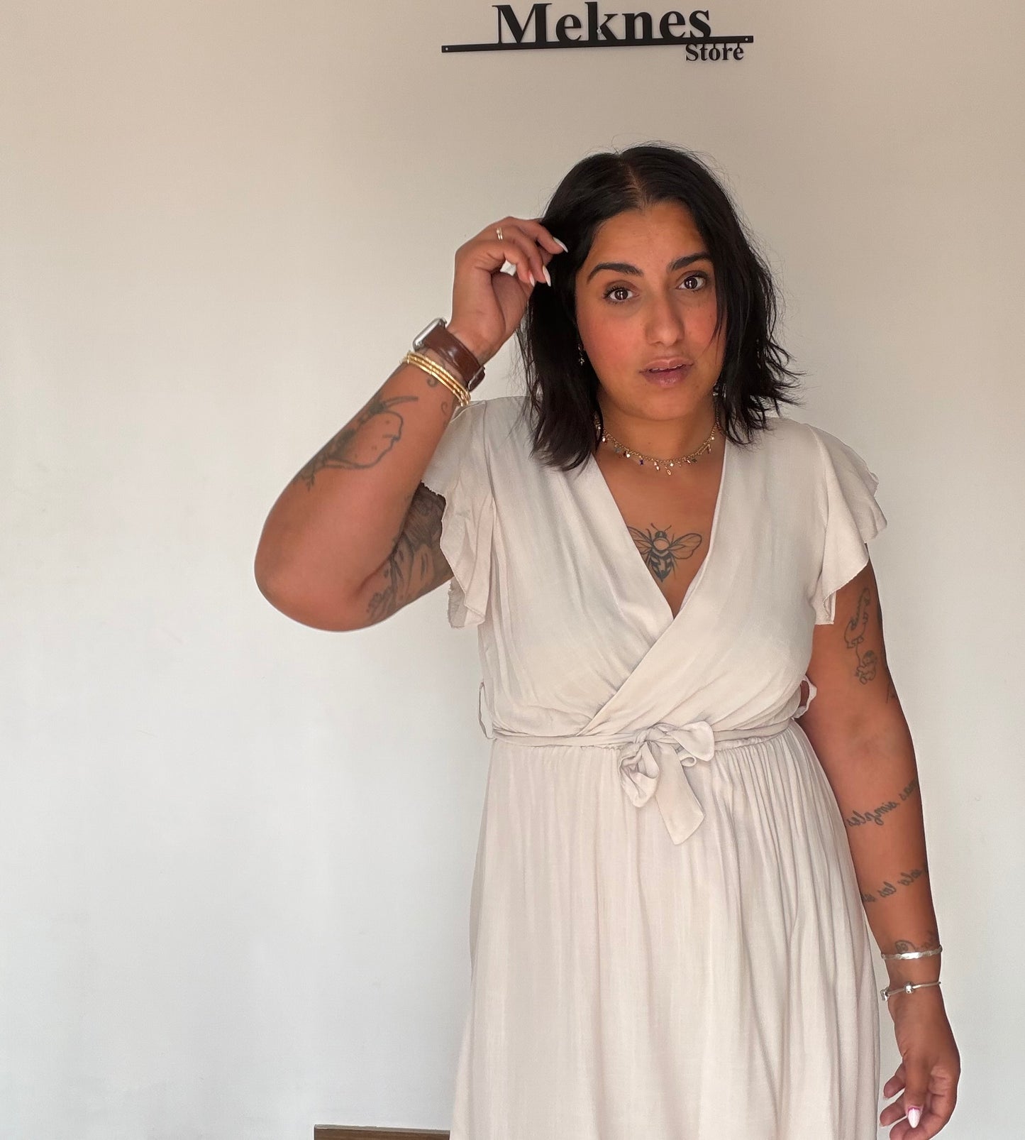 Vestido Brisa beige crudo wrap midi corto mujer — Meknes Store